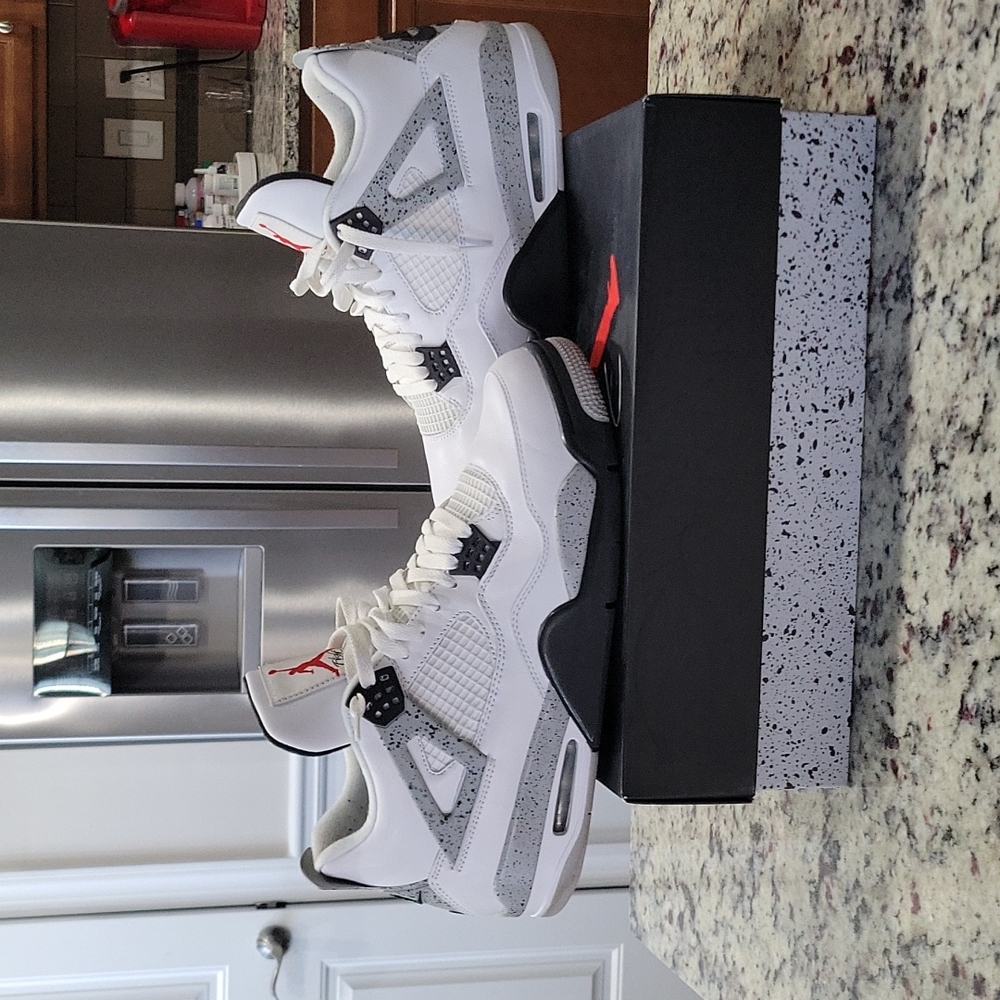 Air Jordan 4 Retro OG
